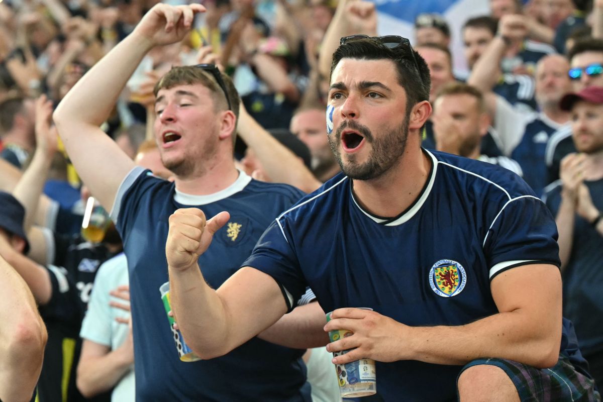 欧洲选手联手抗击，晋级四强