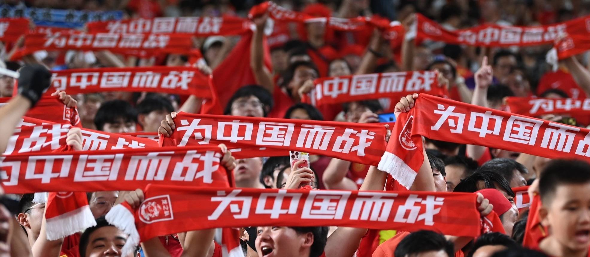 关于强队之间的对抗引发了球迷的热议的信息