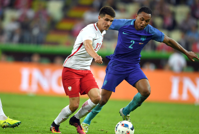 亚购兰全队发威,晋级下一轮 亚购兰全队发威,晋级下一轮