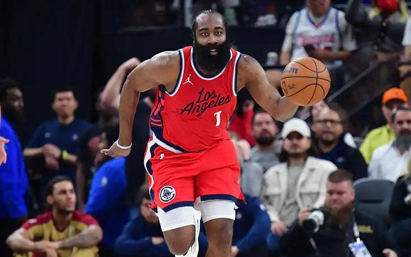 包含篮网双星合力，狂胜对手晋级次轮的词条