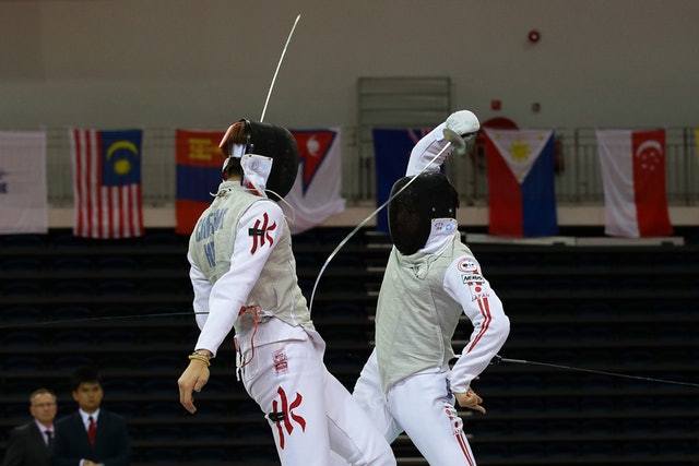 爱游戏在线-丹麦击剑选手实现逆袭，夺得金牌殊荣