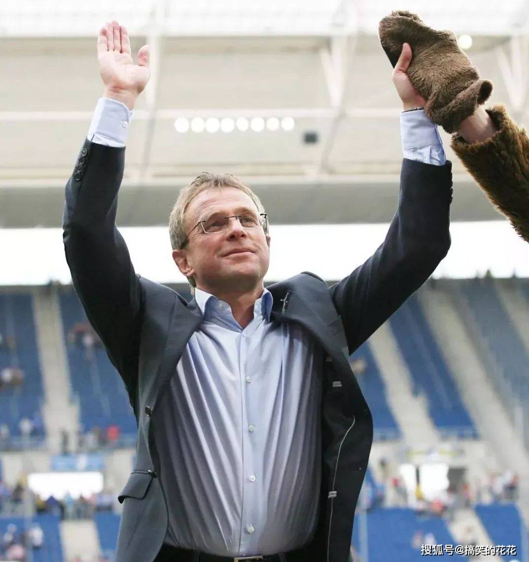 包含霍村主教练战术娴熟，球队表现坚挺的词条