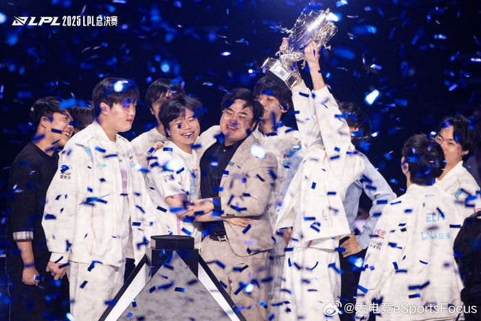 爱游戏官网-荷兰速滑选手冲刺座次，在决赛中勇夺的简单介绍